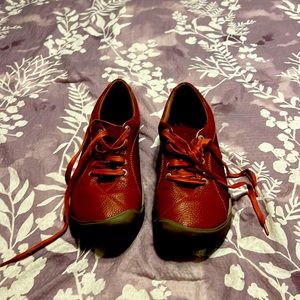 KEEN orange women's shoes.  Size 11.  Excellent condition.